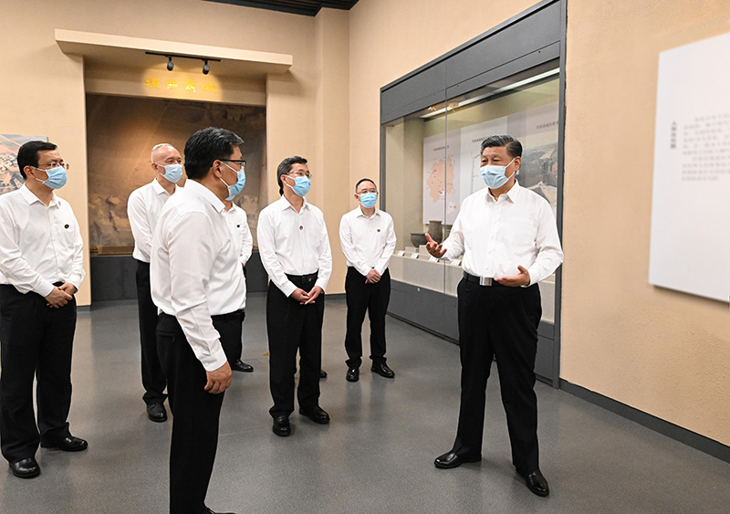 5月16日下午，中共中央總書記、國家主席、中央軍委主席習近平在前往陜西西安主持中國－中亞峰會途中，在山西運城博物館考察。